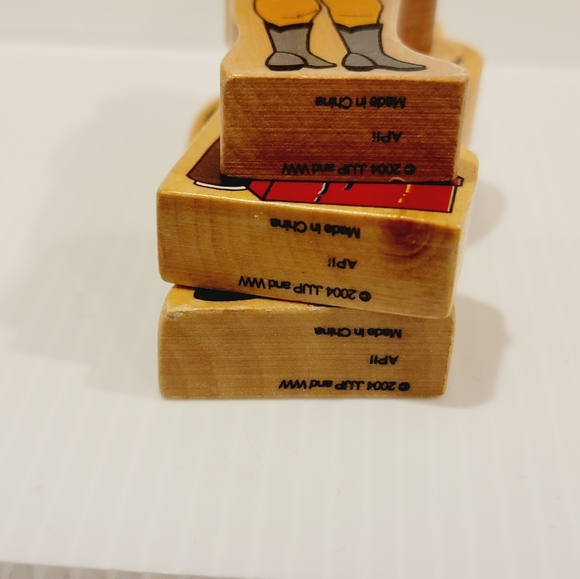 Jay Jay the Jet Plane O ' Malley Family and Plane Wooden Character Set - Picture 9 of 10